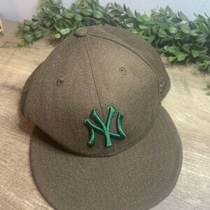 New Era, 59Fifty Fitted Hat, New York Yankees, Brown & Green